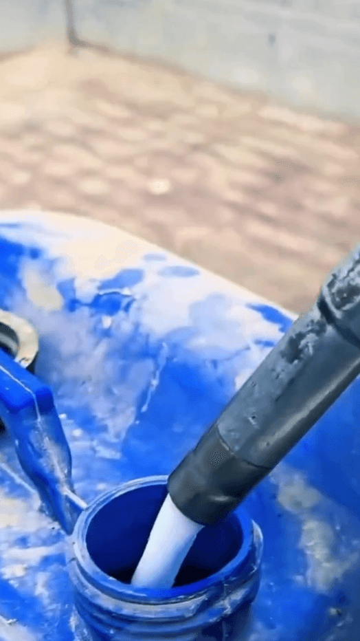 أردنيون يخزنون الكاز احترازيا في ظل الأوضاع الإقليمية