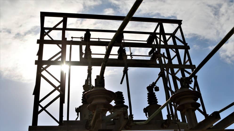 الكهرباء العراقية: مشاريع الربط مع دول الجوار ماضية ولم تتأثر