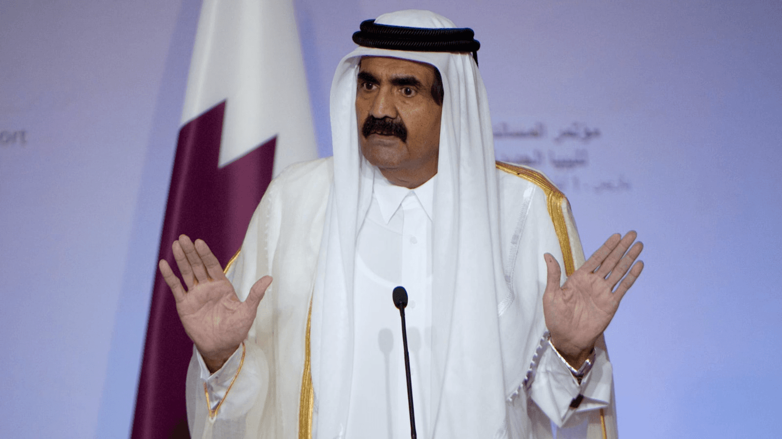 وفاة امير قطر السابق.. تعرف على سيرة الشيخ حمد بن خليفة آل ثاني