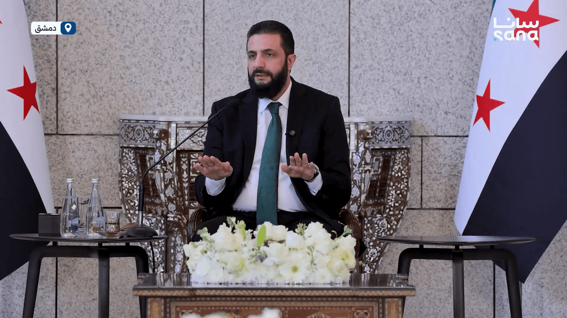 الرئيس السوري أحمد الشرع خلال لقاء مع اتحاد غرف التجارة المصرية: انا شخصيا عشت في بيت والدي ناصري ووحدوي