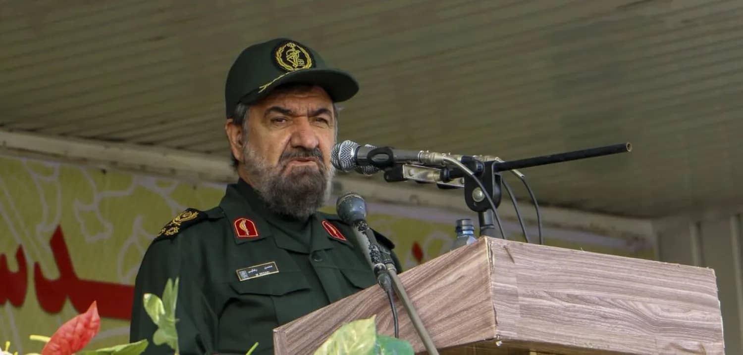 محسن رضائي.. حين تستدعي الدولة حرسها القديم