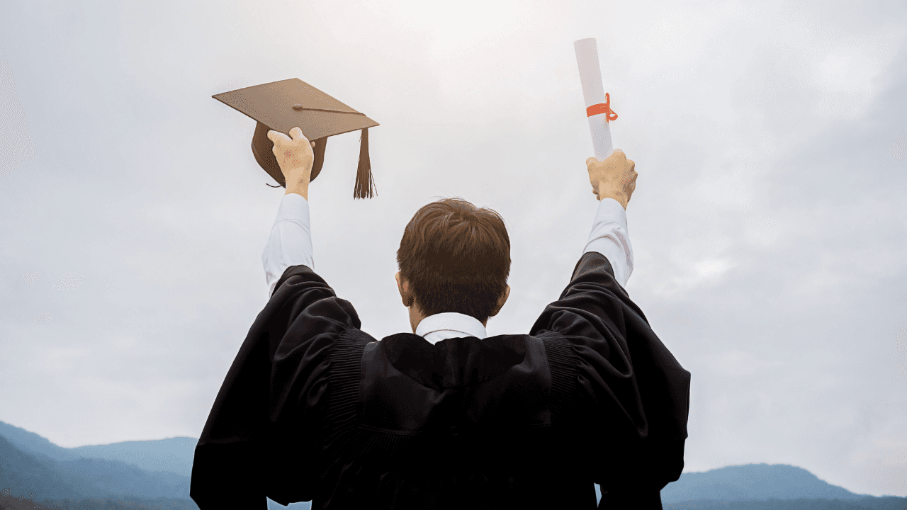 التعليم العالي: إعفاء المبتعثين من الغرامات يحقق التوازن بين مصالح الطلبة وتحصيل الجامعات لمستحقاتها