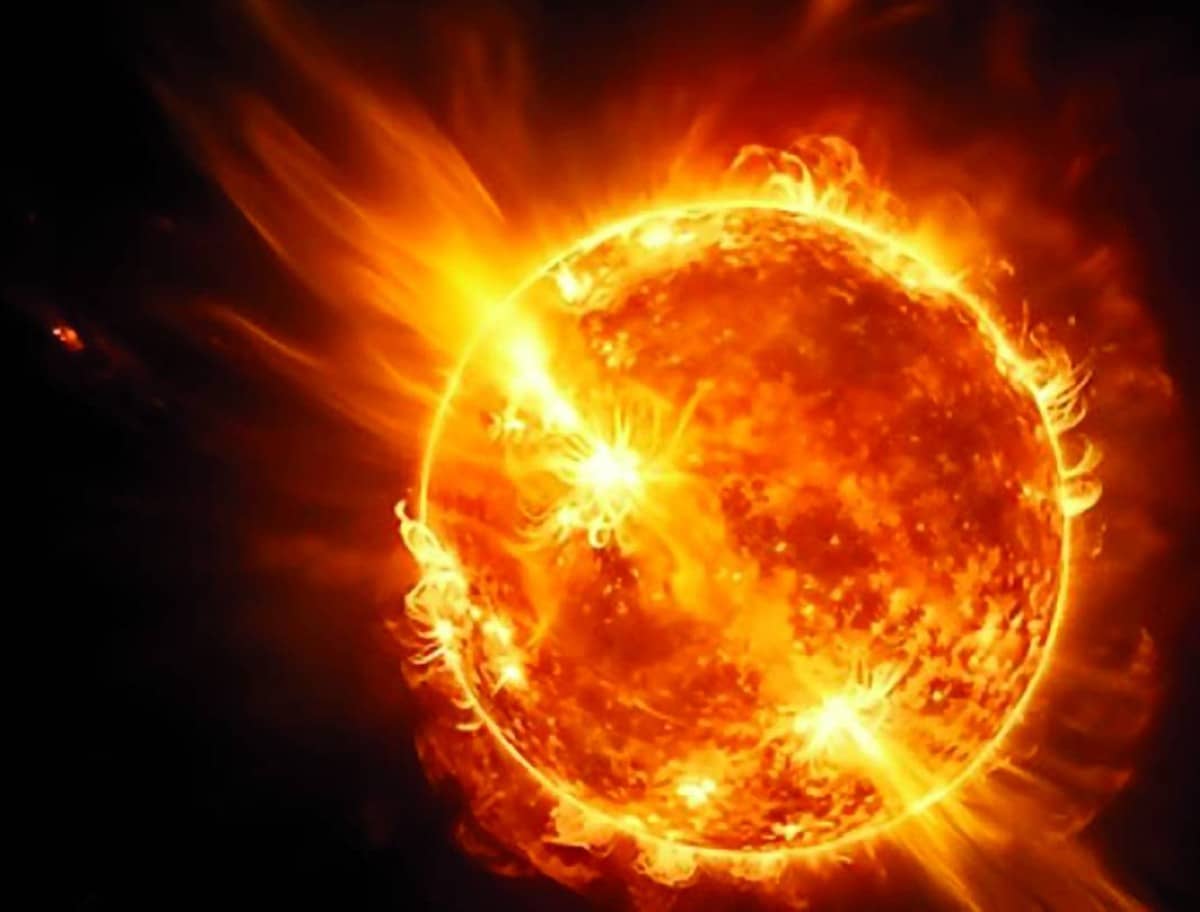 علماء فيزياء يكتشفون "الآلية المركزية" لتوليد التوهجات الشمسية
