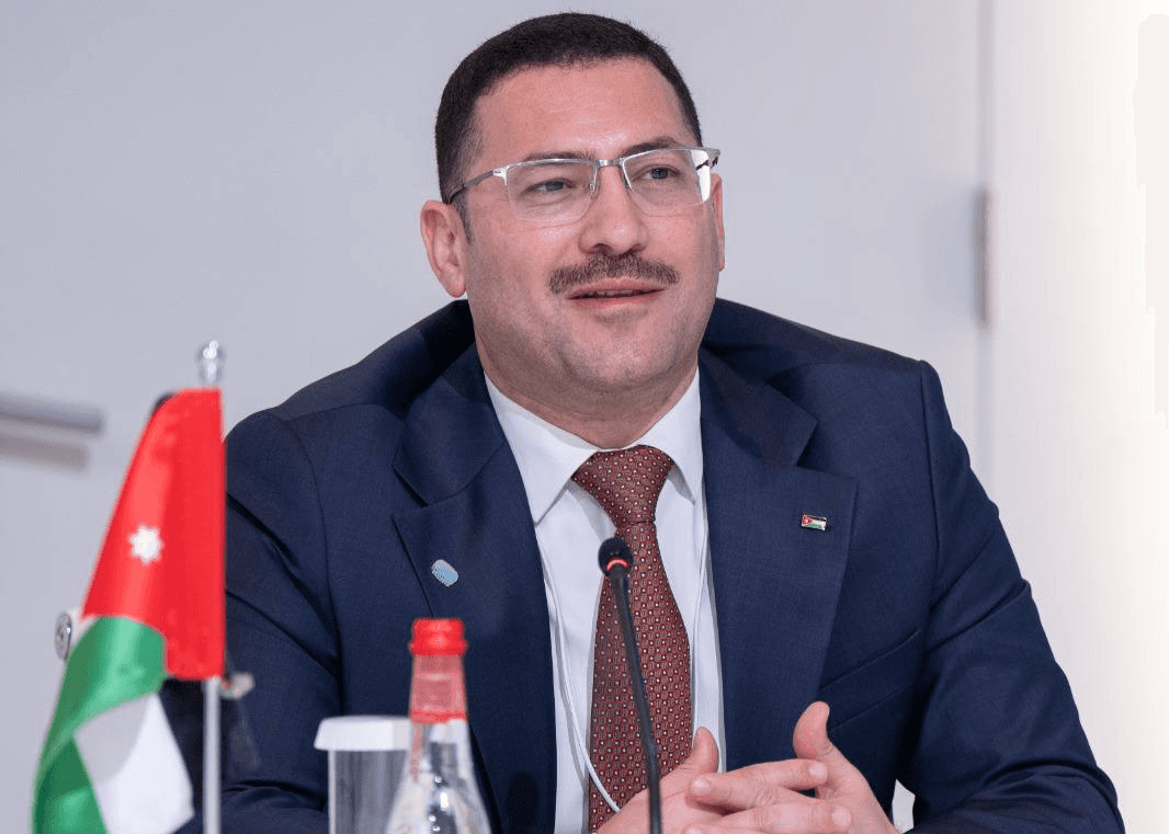 هيئة الإدارة العامة توضح حول تعيينات أوائل الأفواج الجامعية