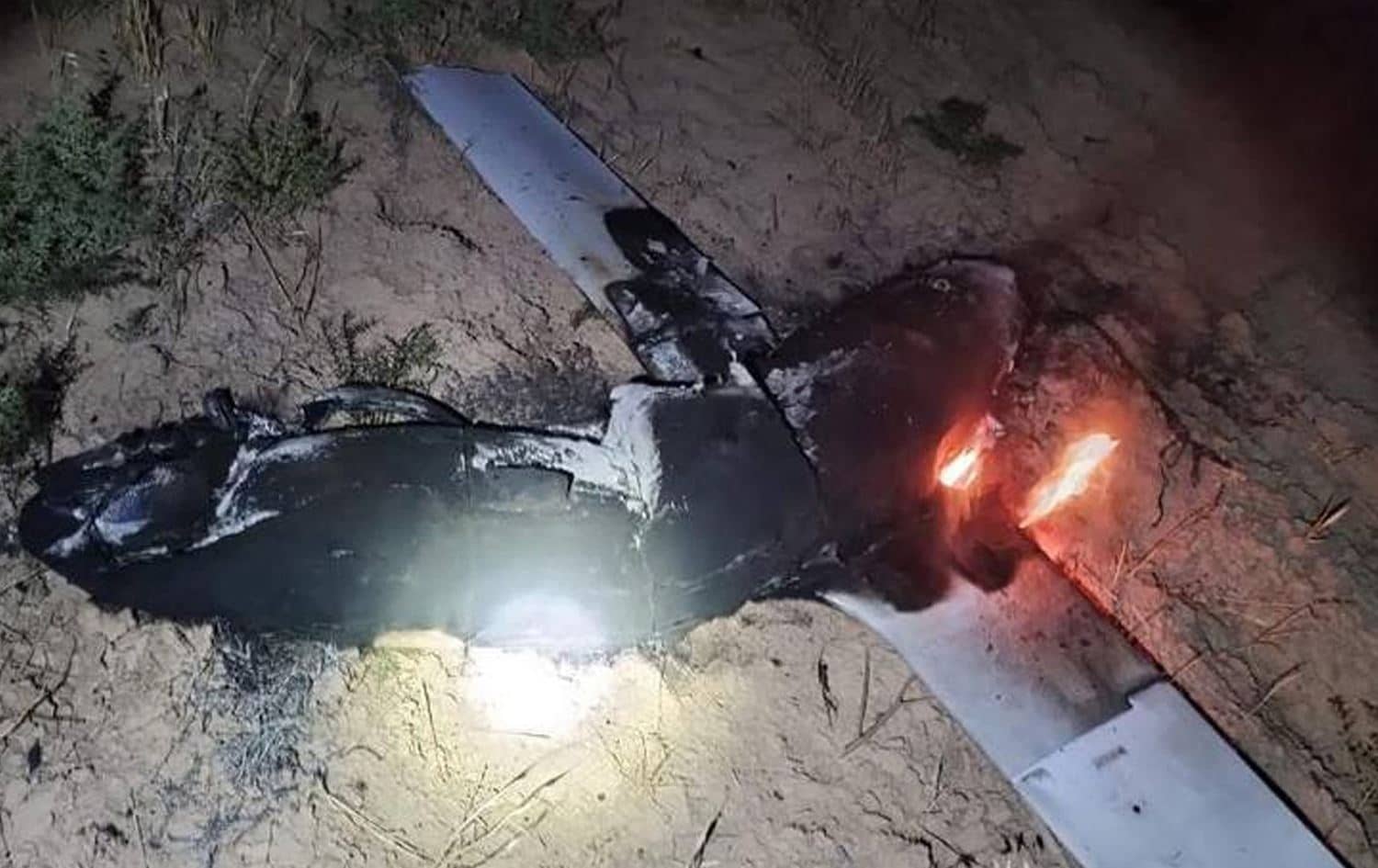 مصدر أمني عراقي: حريق في البصرة بعد استهداف جوي لمقار شركات دفاعية ونفطية أمريكية