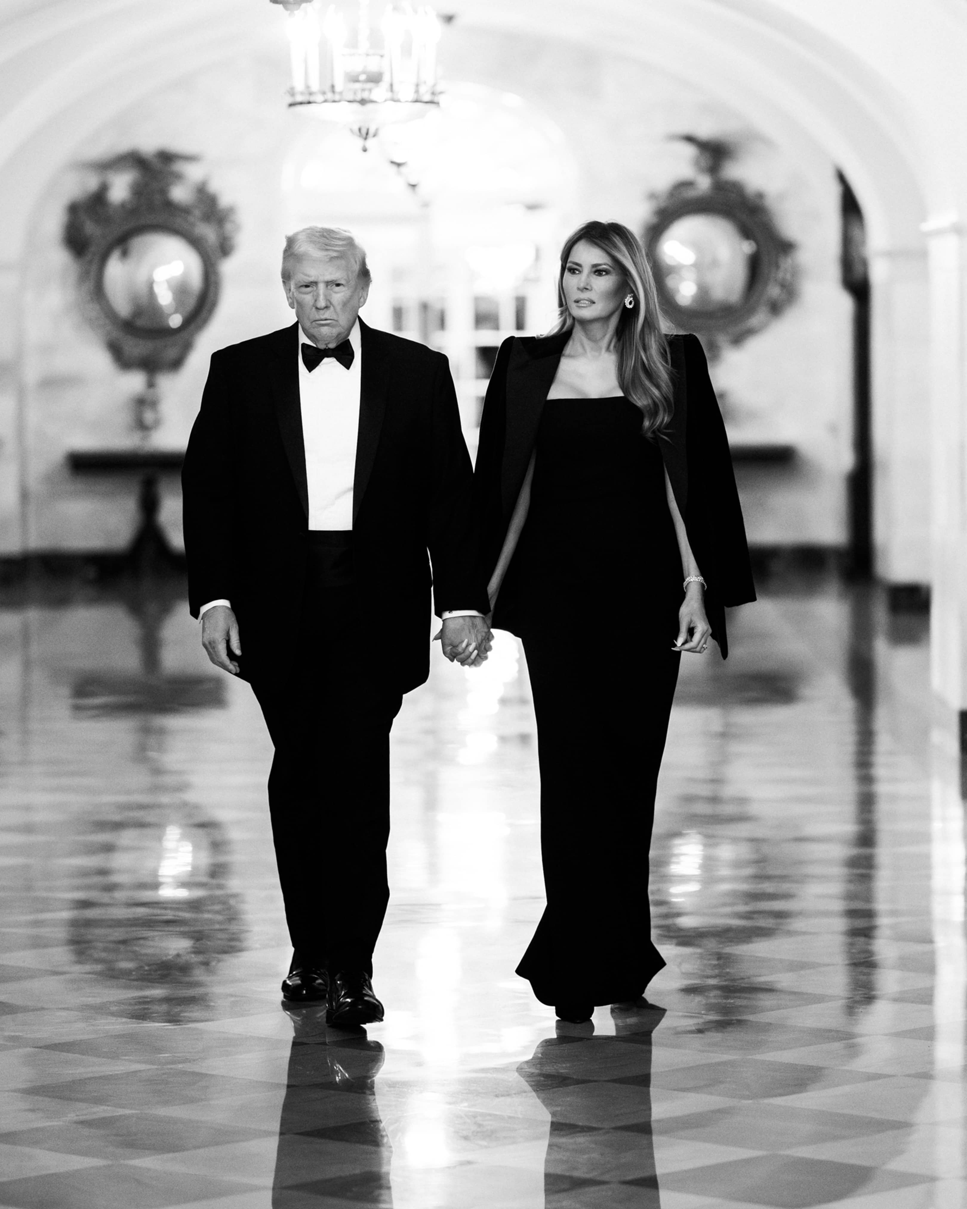 بأيدٍ متشابكة.. البيت الأبيض يحتفل بـ "فالنتاين" ترمب وميلانيا والتعليقات تشهد انقساماً حاداً