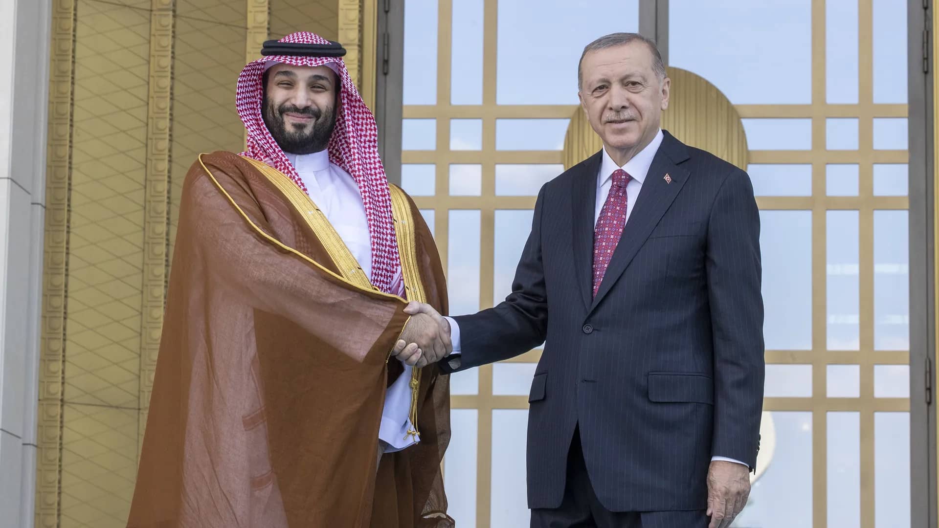 أردوغان يؤكد لـ بن سلمان وقوف تركيا بجانب السعودية