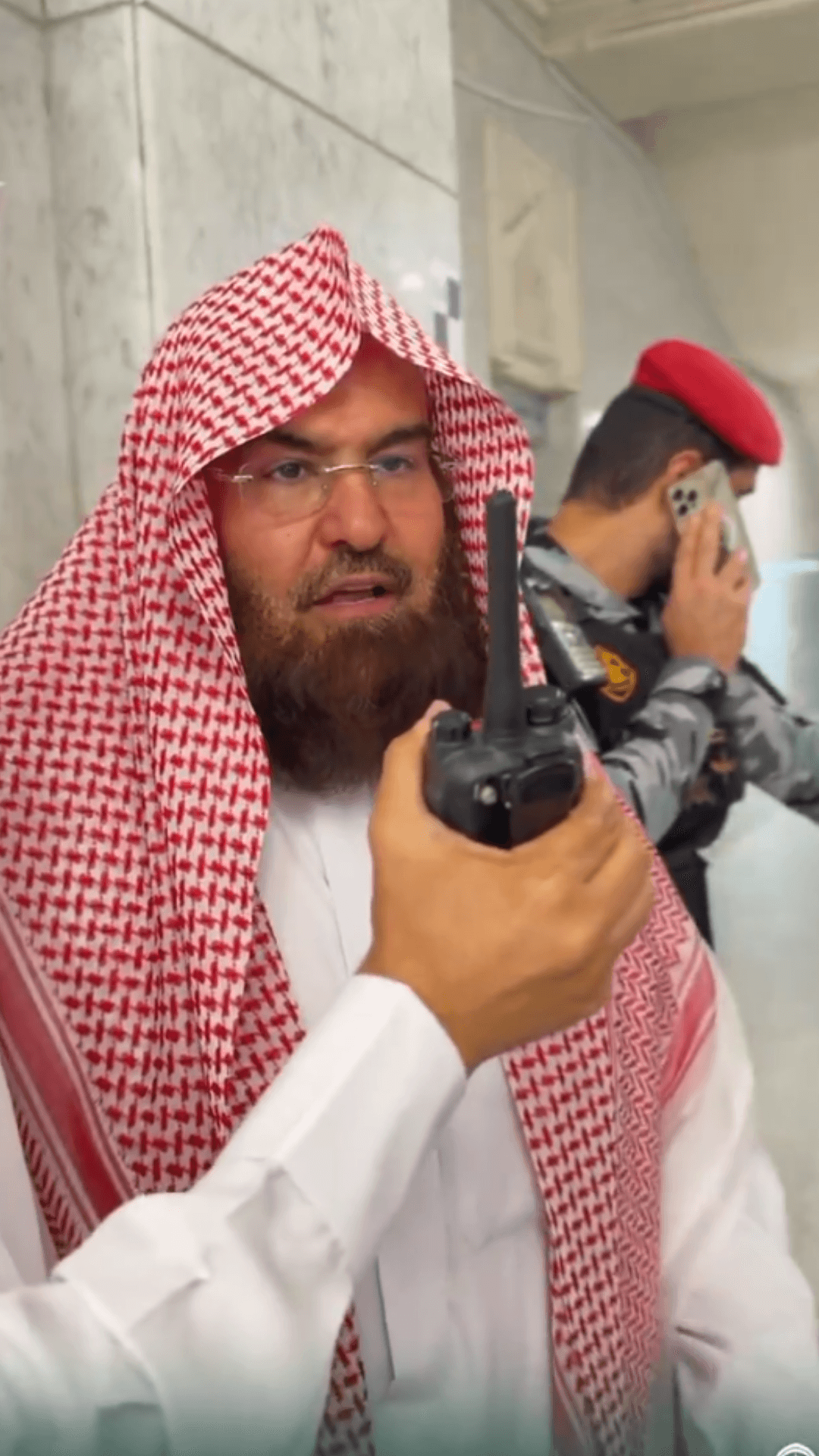 عبد الرحمن السديس يوجّه رسالة للعاملين في رئاسة شؤون الحرمين بمناسبة رمضان