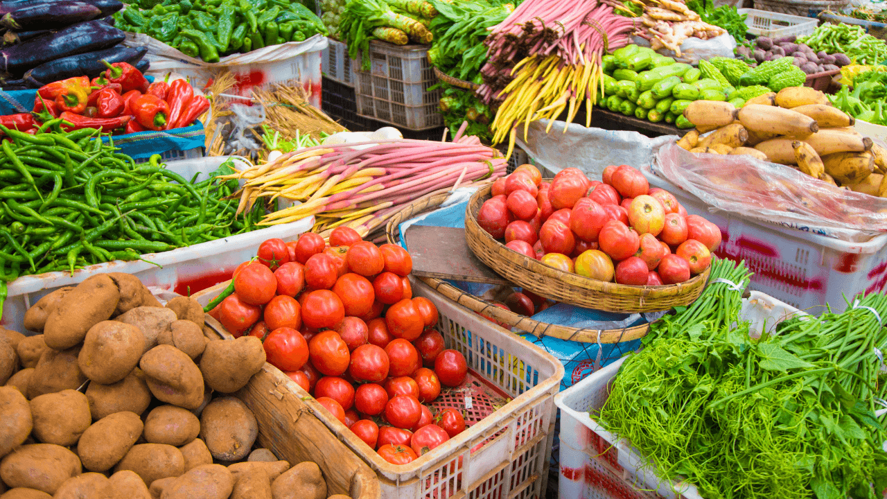 تعرّف إلى أسعار الخضار في السوق المركزي الاثنين
