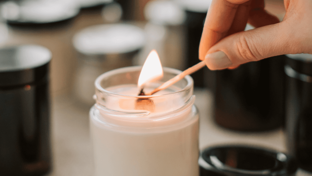 مواطنون يشكون عبر "عين" ارتفاع أسعار الشمع من 30 قرشا إلى دينار ونصف