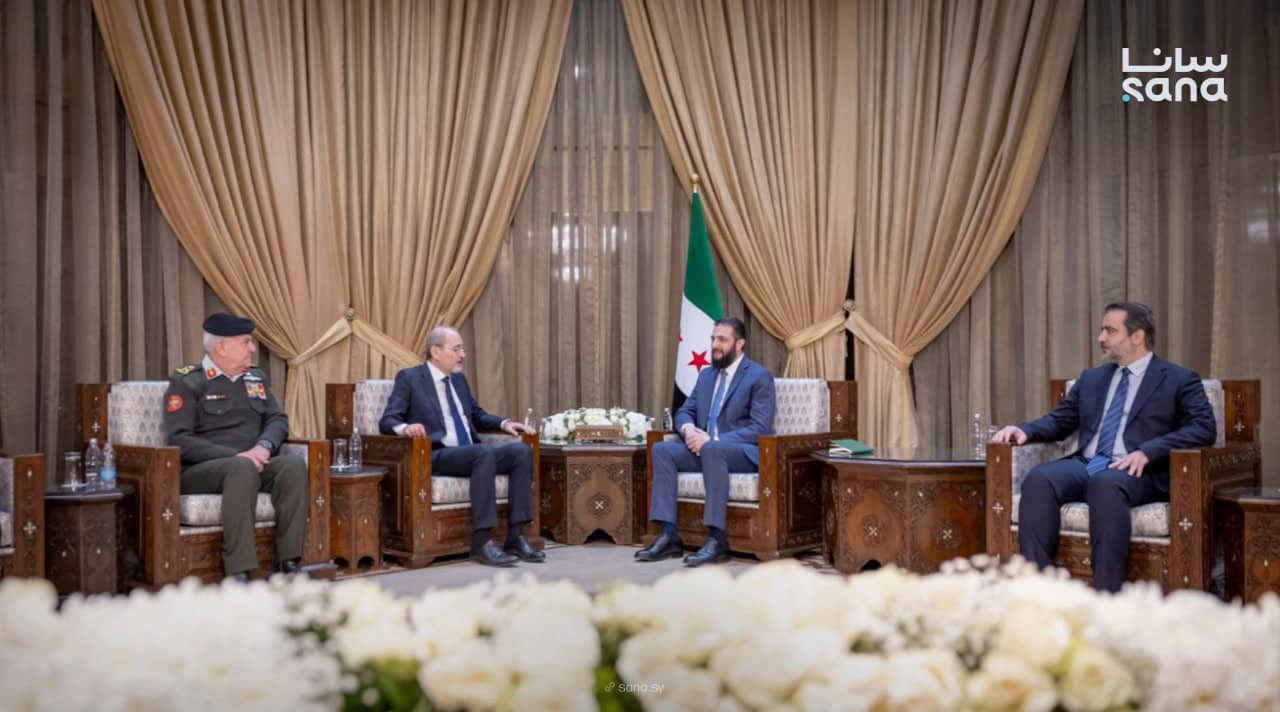 الصفدي حول الزيارة إلى دمشق: الأردن يقف بالمطلق مع سوريا في مواجهة التحديات وإعادة الإعمار