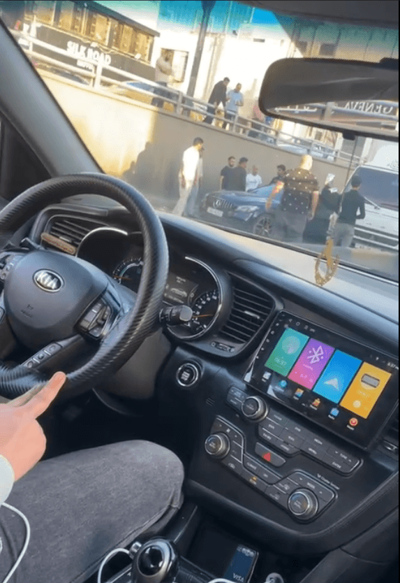 تعطل مركبة يتسبب بأزمة سير خانقة تحت جسر الدوار السابع