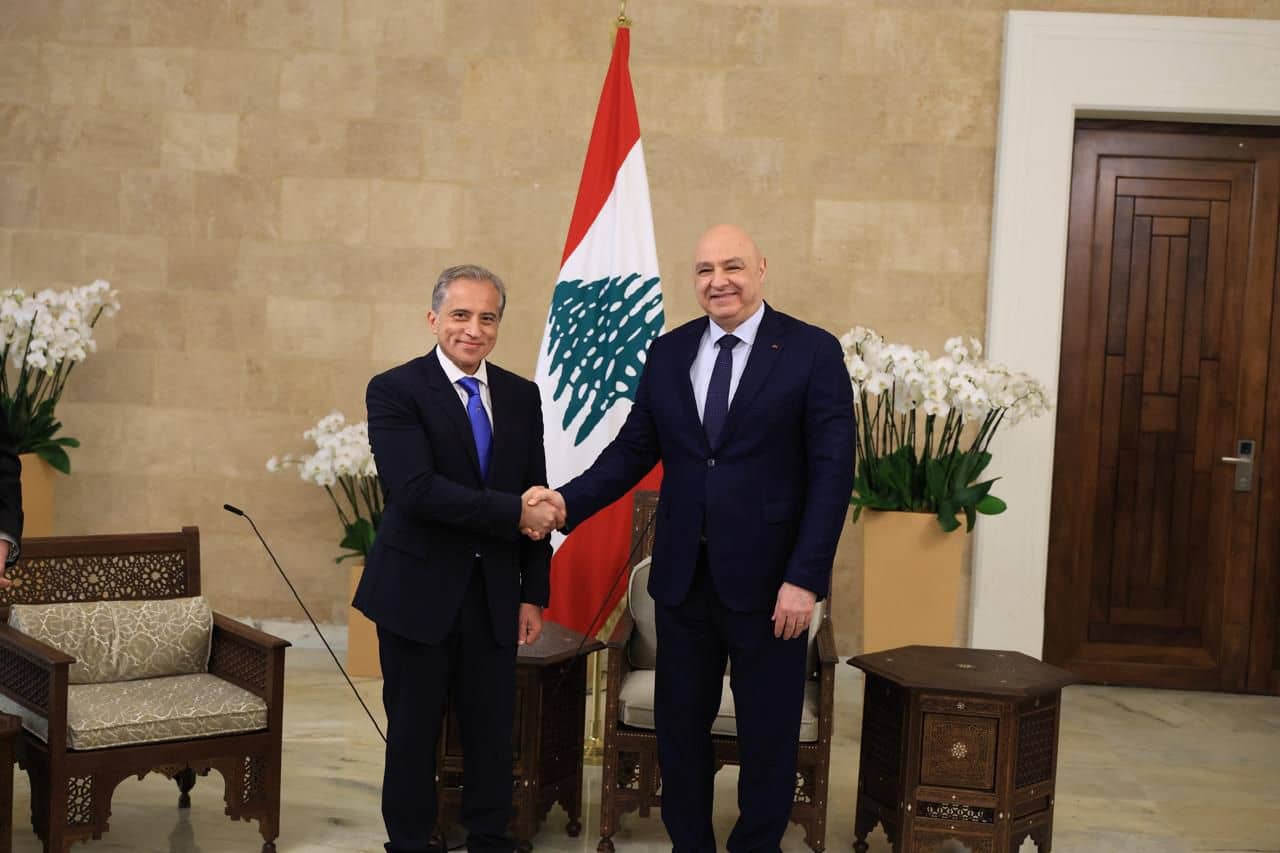 حسّان يلتقي الرئيس اللبناني وينقل تحيات الملك ويؤكد دعم الأردن للبنان
