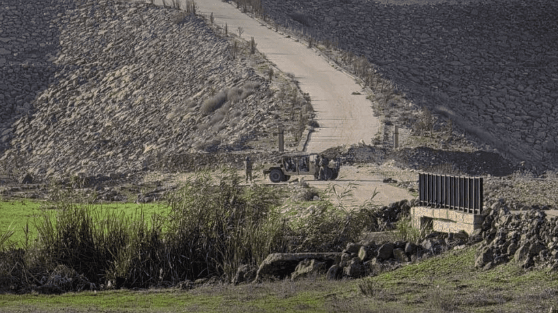 اعتقالات إسرائيلية جديدة في القنيطرة.. توغل ليلي وخطف قاصرين من قرية بريقة القديمة