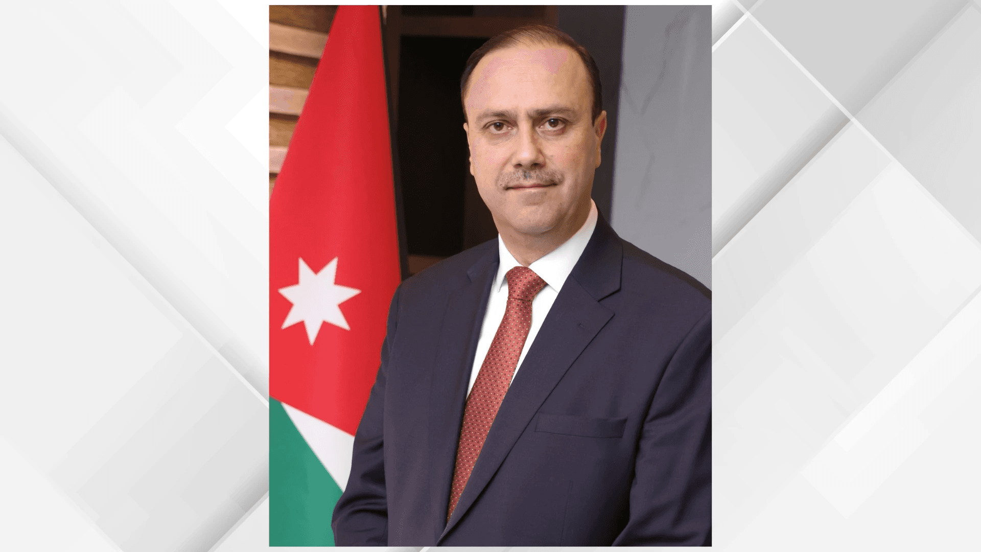 المومني: عيد الجلوس الملكي محطة وطنية لاستذكار مسيرة إنجاز وتحديث في عهد الملك عبدالله الثاني