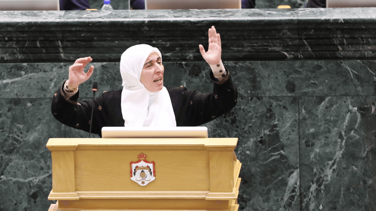 طهبوب تنتقد أرقام الوظائف الحكومية: إدارة للأزمة لا حل جذري