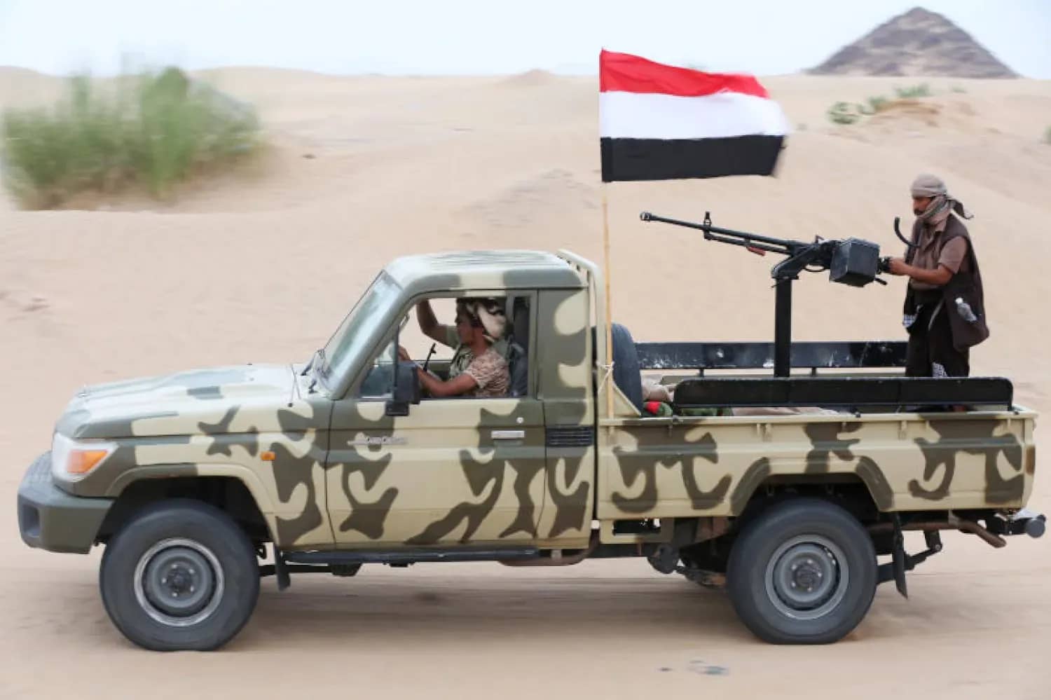 القوات الحكومية اليمنية تعلن تنفيذ 1292 استهدافا ضد الحوثيين خلال 24 ساعة