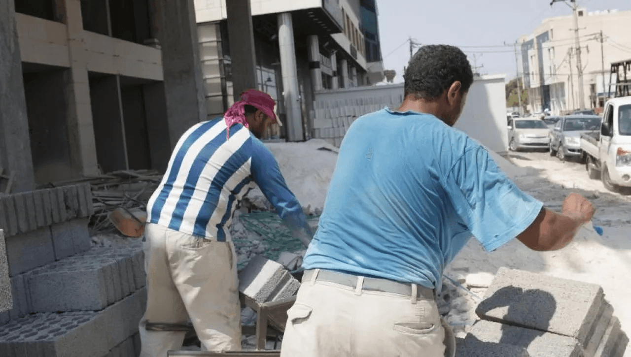 "العمل" تدعو العمالة غير الأردنية المخالفة لتصويب أوضاعها قبل 30 أيلول