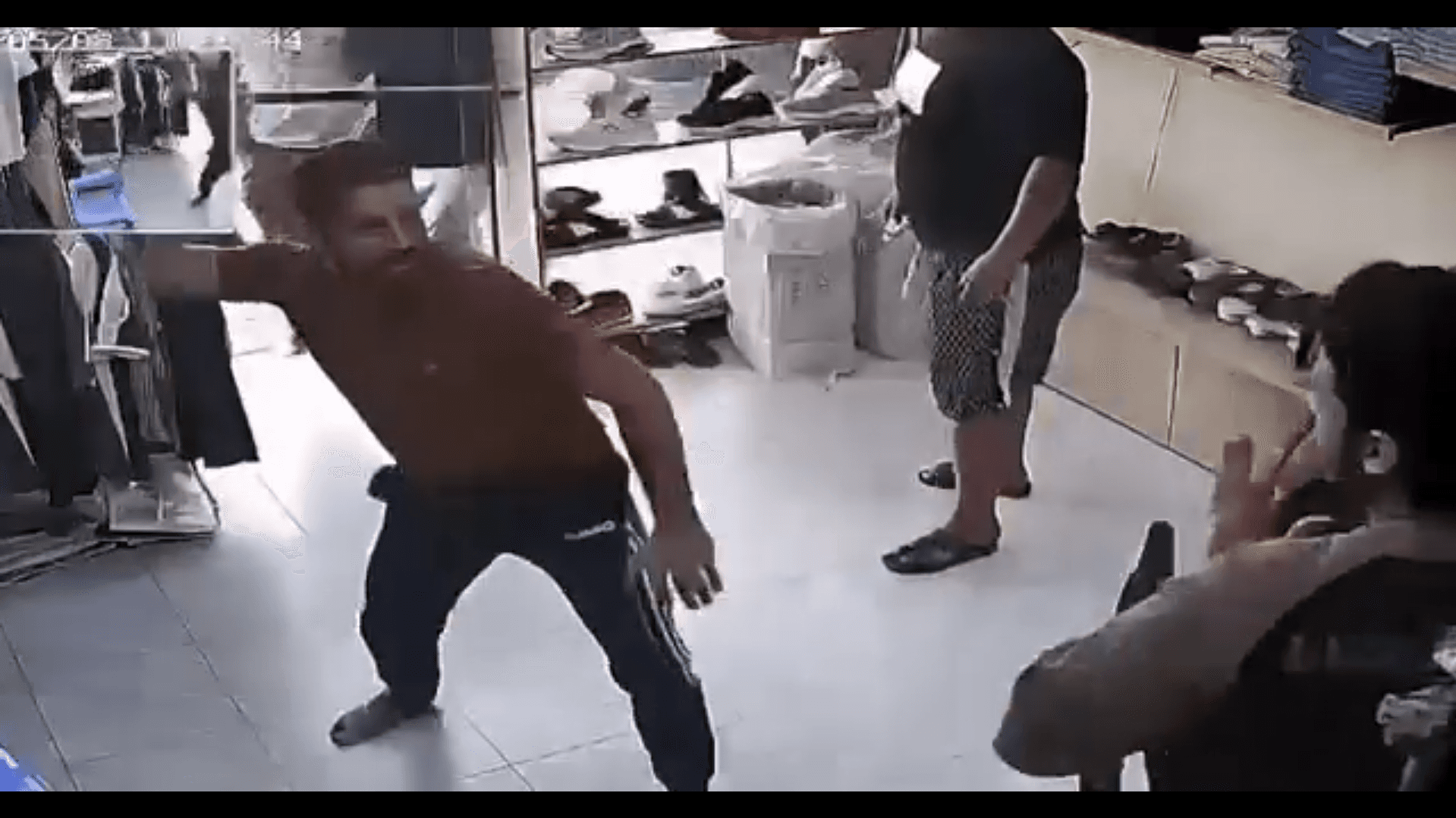 هجوم على محل تجاري في النجف