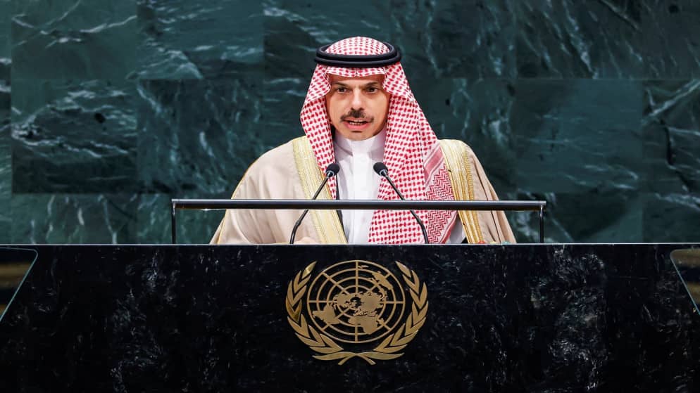 السعودية: حماية الملاحة الدولية مسؤولية مشتركة ونرفض استخدام الممرات المائية للابتزاز