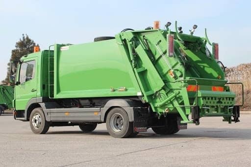 وزير البيئة: عطاء التعاقد مع شركات متخصصة في جمع النفايات من صلاحيات أمانة عمّان