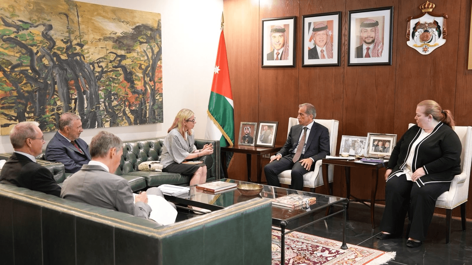 ماذا بحث رئيس الوزراء مع البنك الدولي في عمّان؟