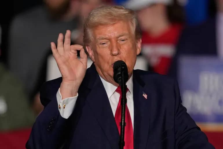 ترمب: إيران تتفاوض معنا وحماس وافقت على نزع سلاحها