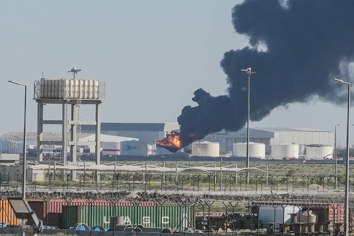 بعد هجوم الفجر.. الكويت تكشف الأضرار بقطاعات النفط والكهرباء والمياه