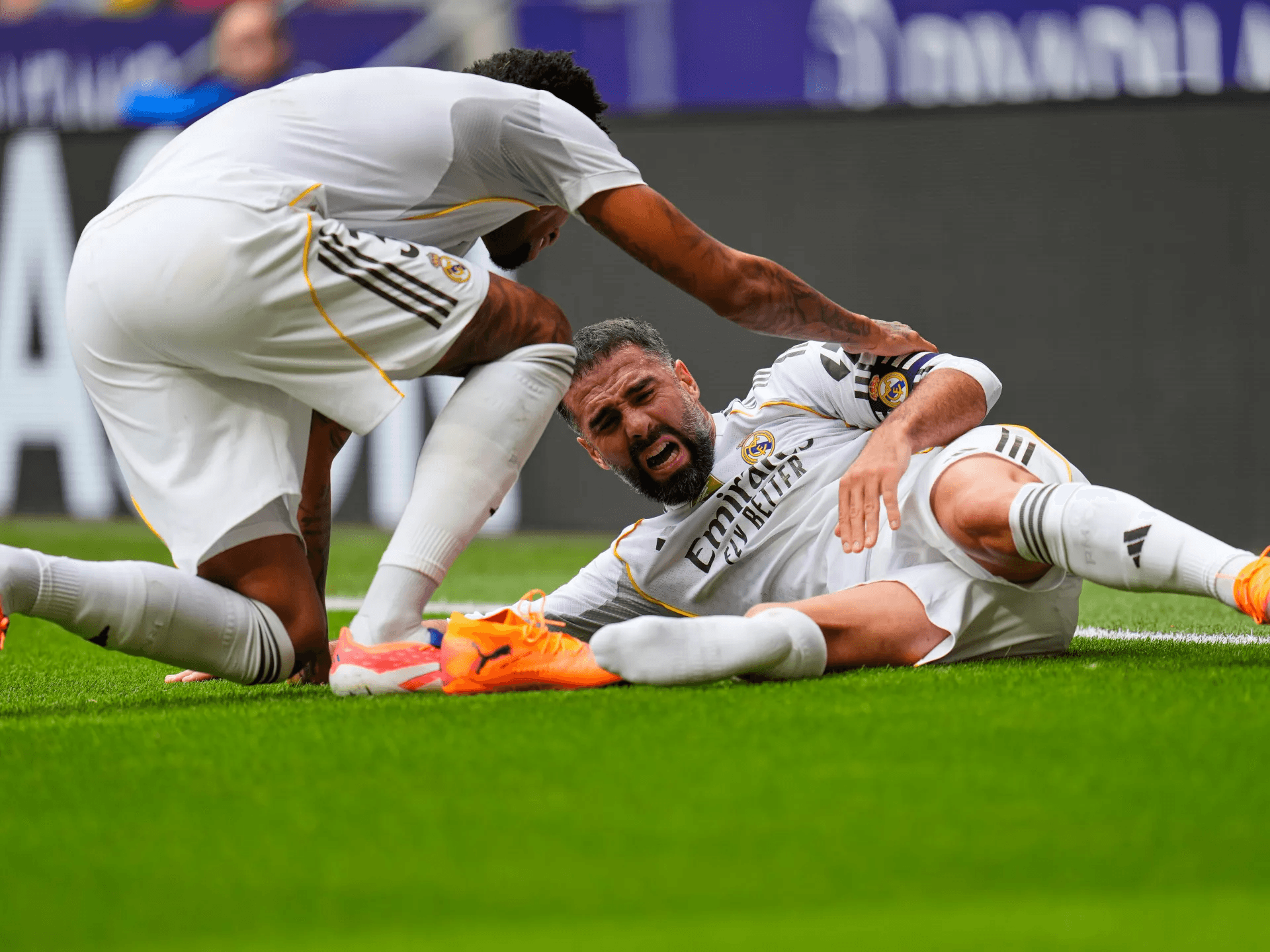 ريال مدريد يعلن إصابة كارفاخال بكسر في إصبع القدم