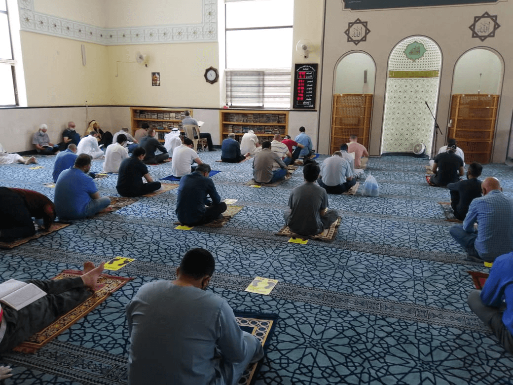 الزعبي يكتب: طاقة المساجد.. هم للراكع وقلق للساجد