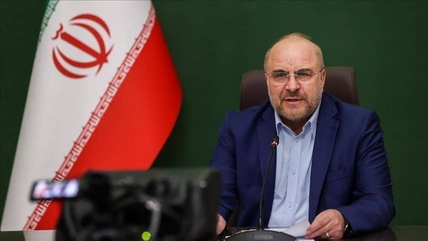 رئيس البرلمان الإيراني يتحدى واشنطن: لن نخضع للتهديد