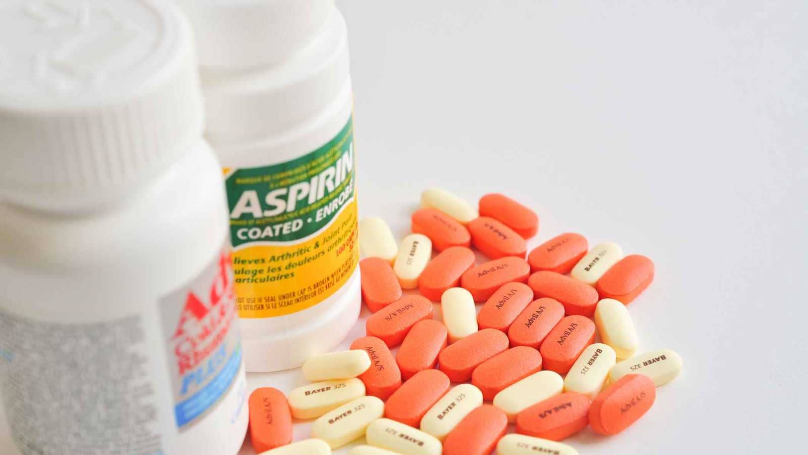 هل من الصحي تناول الأسبرين يوميًا؟.. خبراء يوضحون