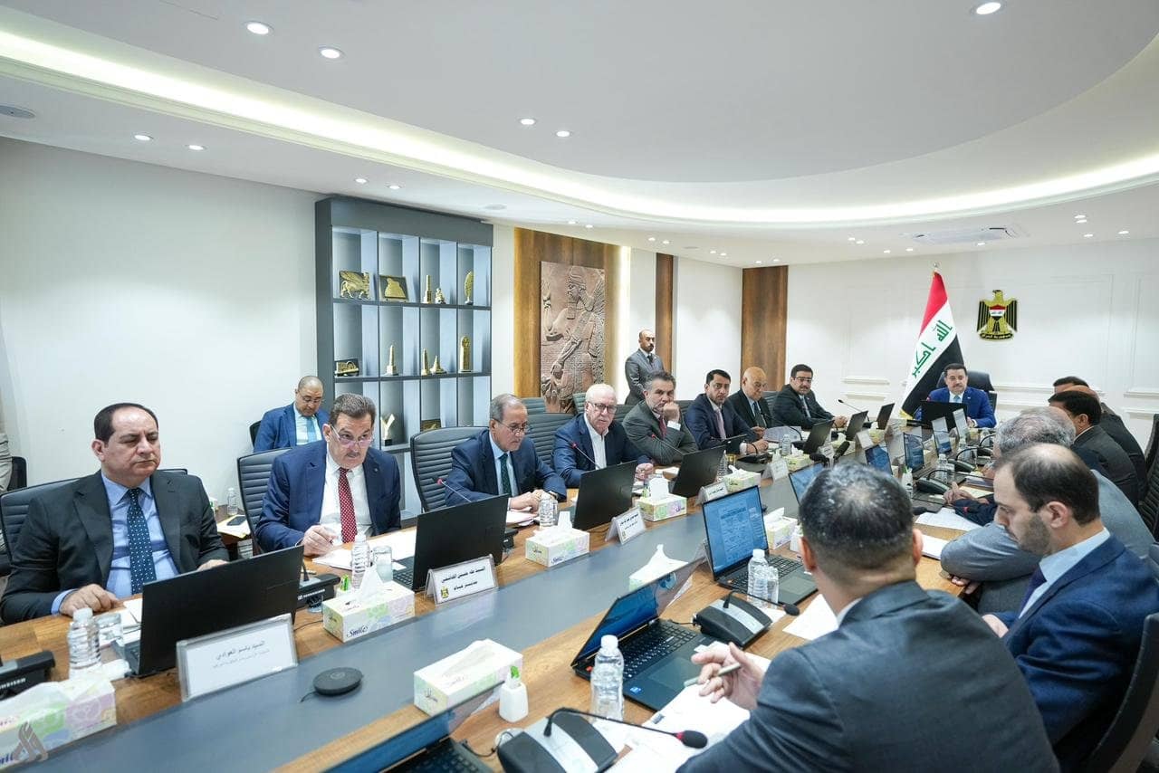 رئيس الوزراء العراقي يوجه الجهات الحكومية بتنفيذ قرارات تعظيم الإيرادات وترشيد النفقات