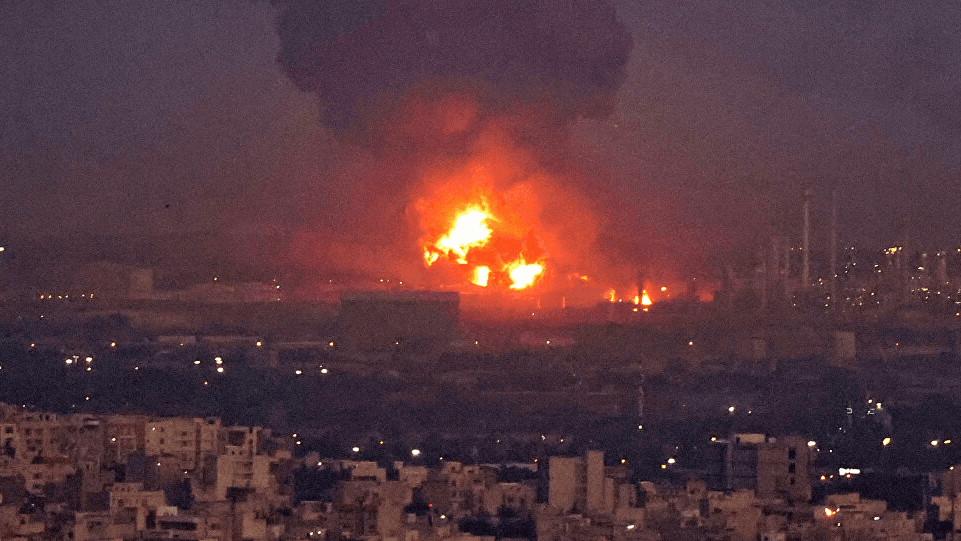 الجيش الأمريكي: نفذنا ضربات جديدة على إيران لليلة الـ12 على التوالي