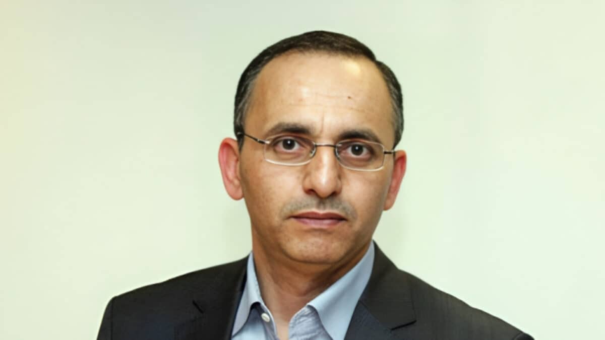 هل النظام في طهران على وشك السقوط؟