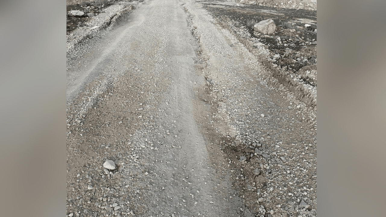 مواطن يناشد عبر "الدار" لتعبيد شارع خارج الخدمة منذ 8 سنوات في الكرك