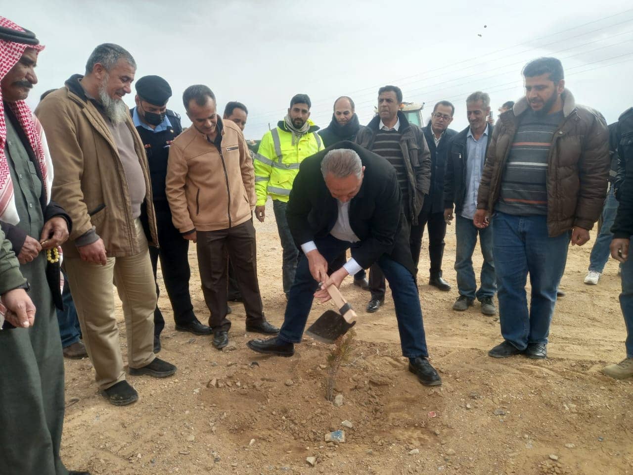 وزير البيئة يؤكد أهمية رفع مستوى الوعي البيئي وترسيخ الشعور بالمسؤولية