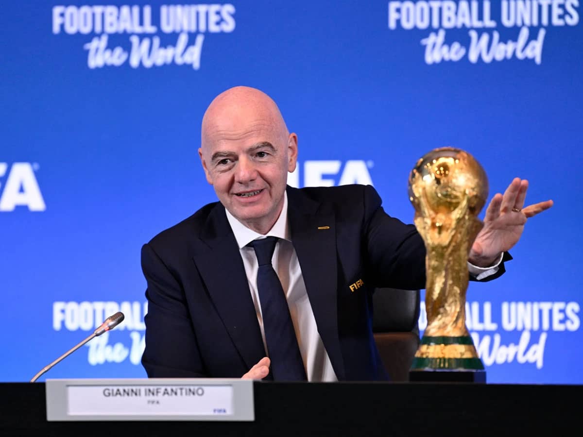 الاتحاد الفرنسي يعلن الخميس موقفه بشأن ترشح إنفانتينو لولاية جديدة على رأس فيفا