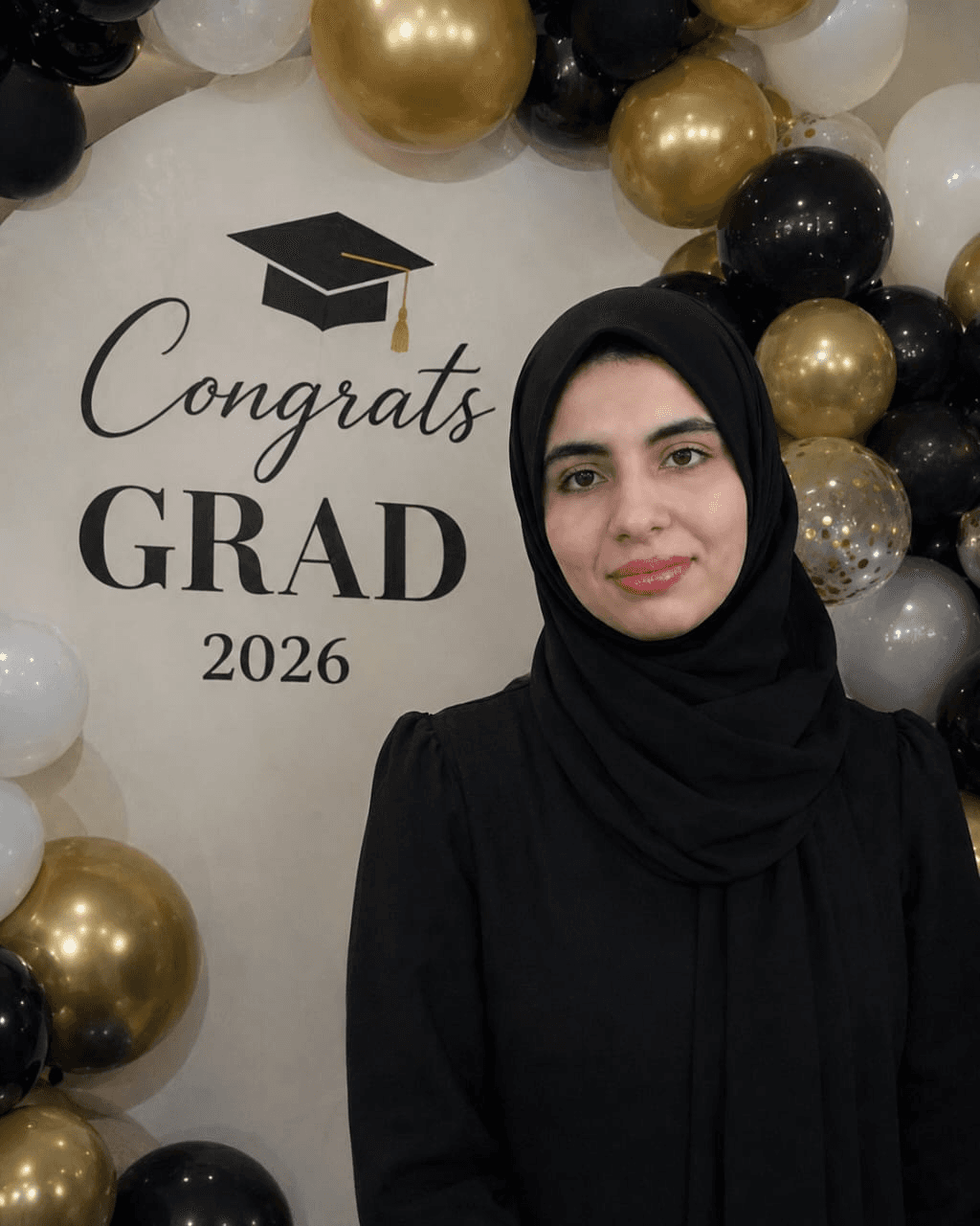 العائلة والأهل والأقارب يهنئون عائشة طالب الصرايرة بنجاحها في الثانوية العامة