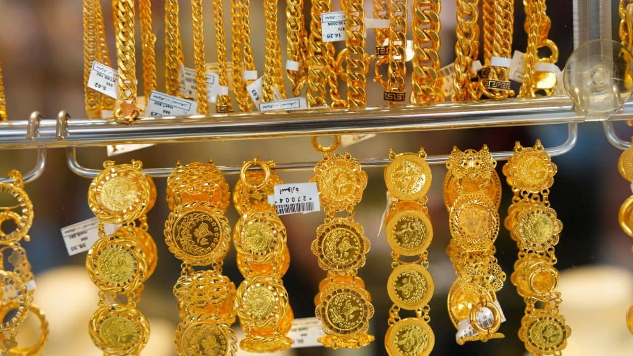 استقرار أسعار الذهب في الأردن عند مستوياتها المرتفعة الخميس