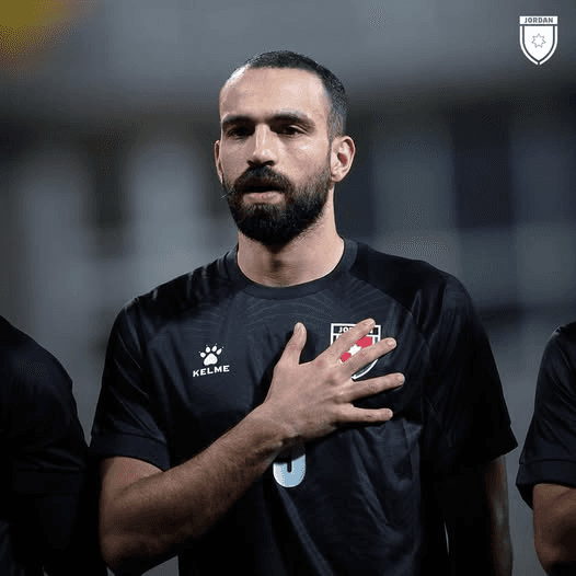 رأي المشجعين عاطفي.. الكابتن جمال أبو عابد يوضح الجدل حول تشكيلة المنتخب