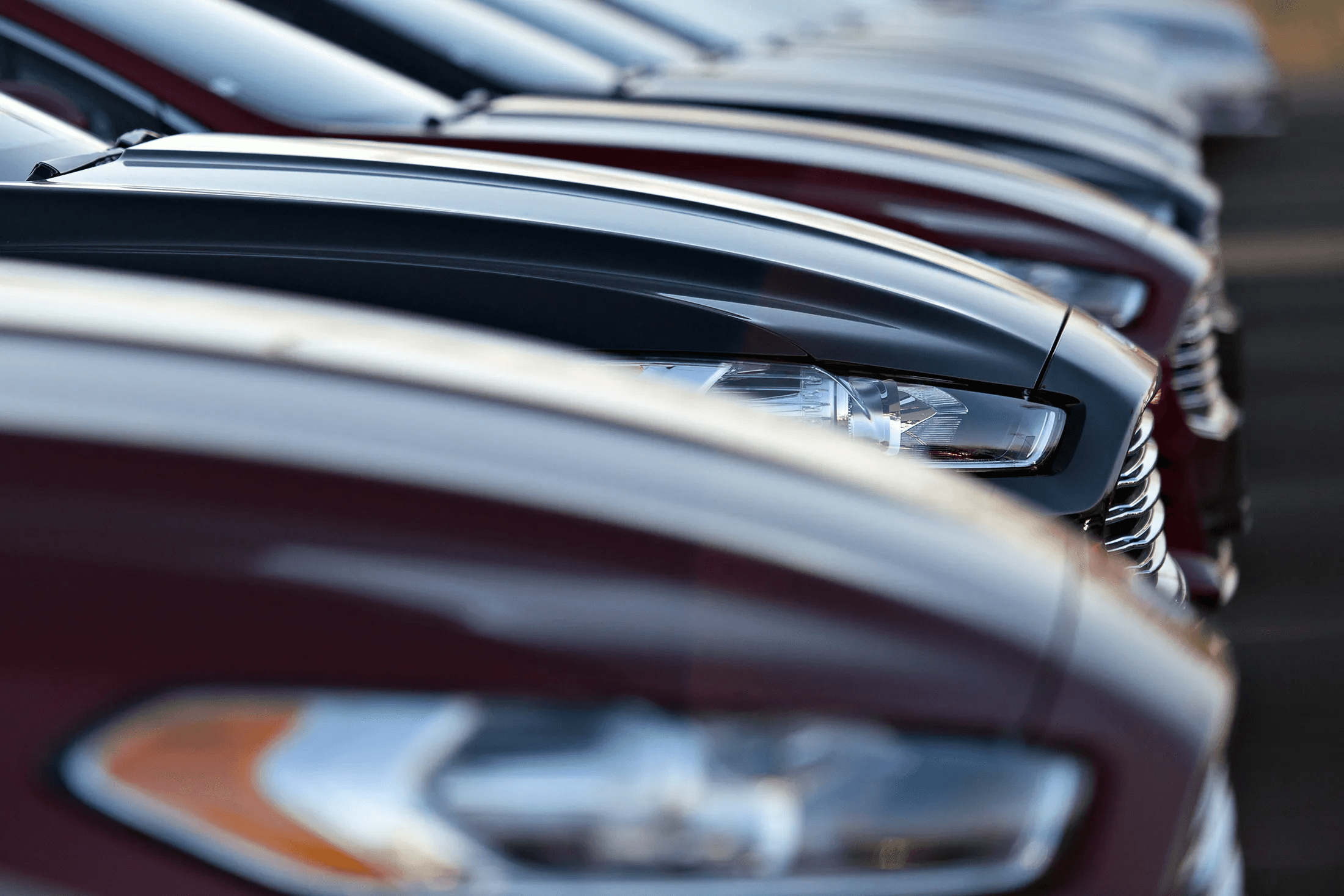 تقرير.. إغلاق مضيق هرمز قد يرفع أسعار السيارات والطائرات