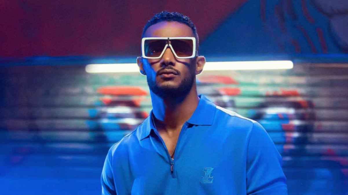 محمد رمضان يهدي حساب "تيك توك" يضم 10ملايين لأحد متابعيه