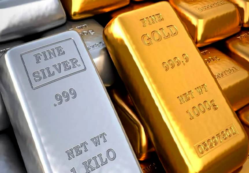 الذهب والفضة يتراجعان في ختام 2025 رغم تسجيل أكبر مكاسب سنوية منذ نصف قرن