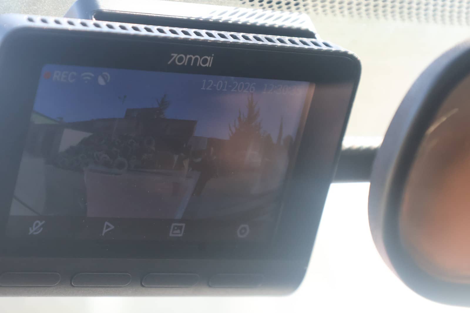 بلدية إربد: تركيب 20 كاميرا متجولة لرصد المخالفات البيئية