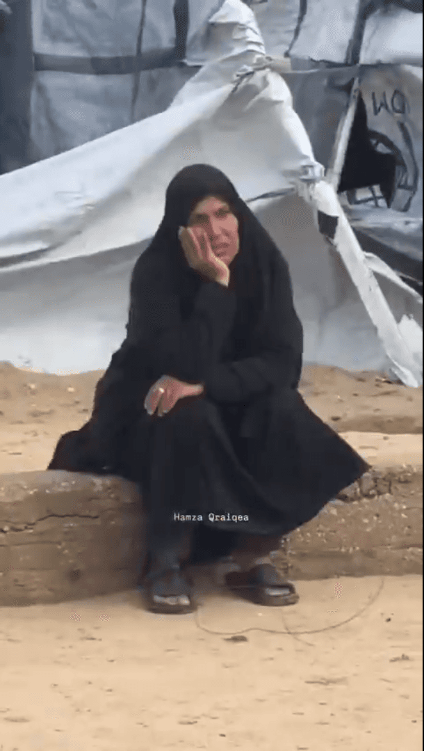 خيام النازحين في غزة تتطاير بسبب المنخفض الجوي القوي