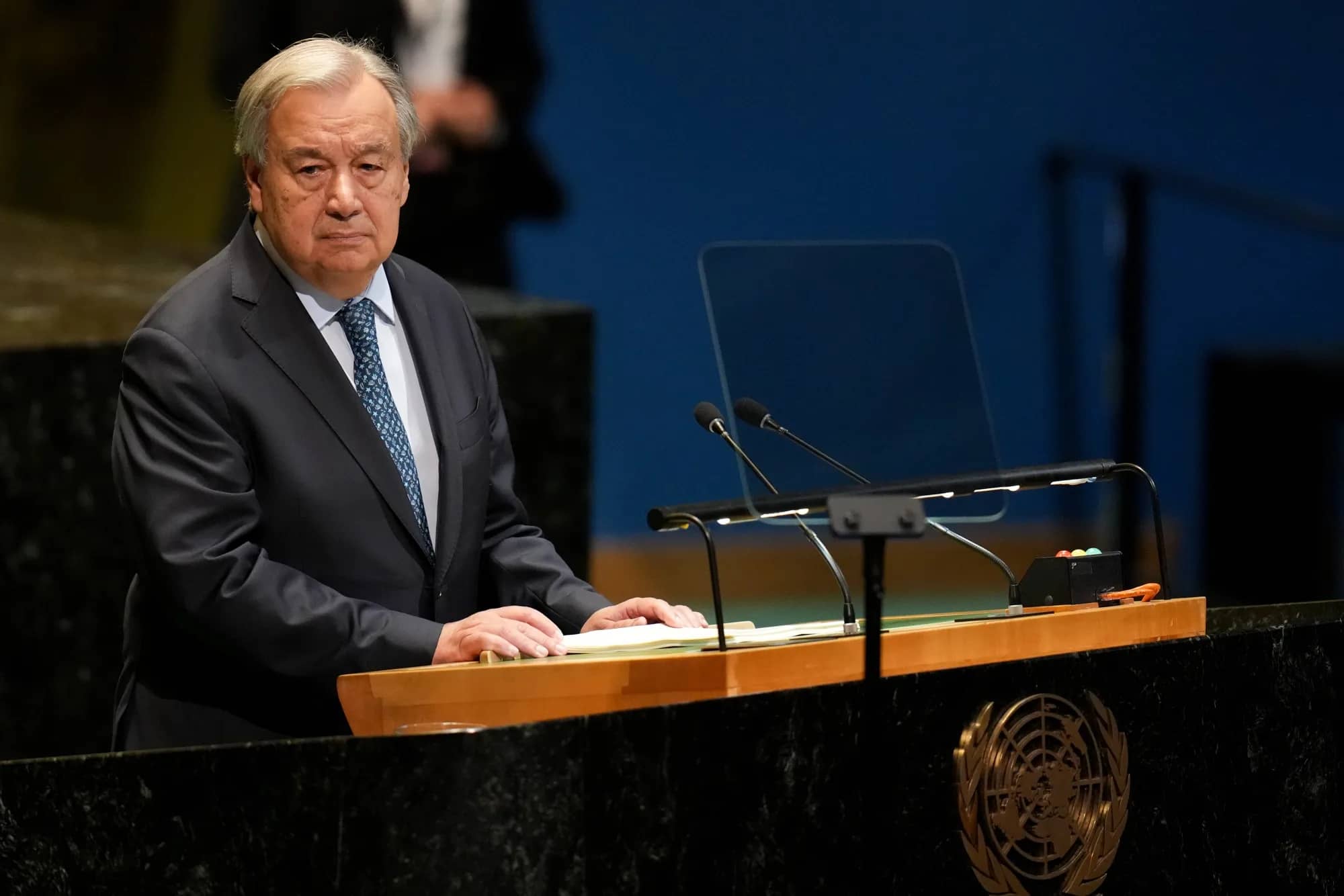 غوتيريش يحذر تل أبيب من الإحالة إلى محكمة العدل الدولية بسبب قوانين تستهدف الأونروا