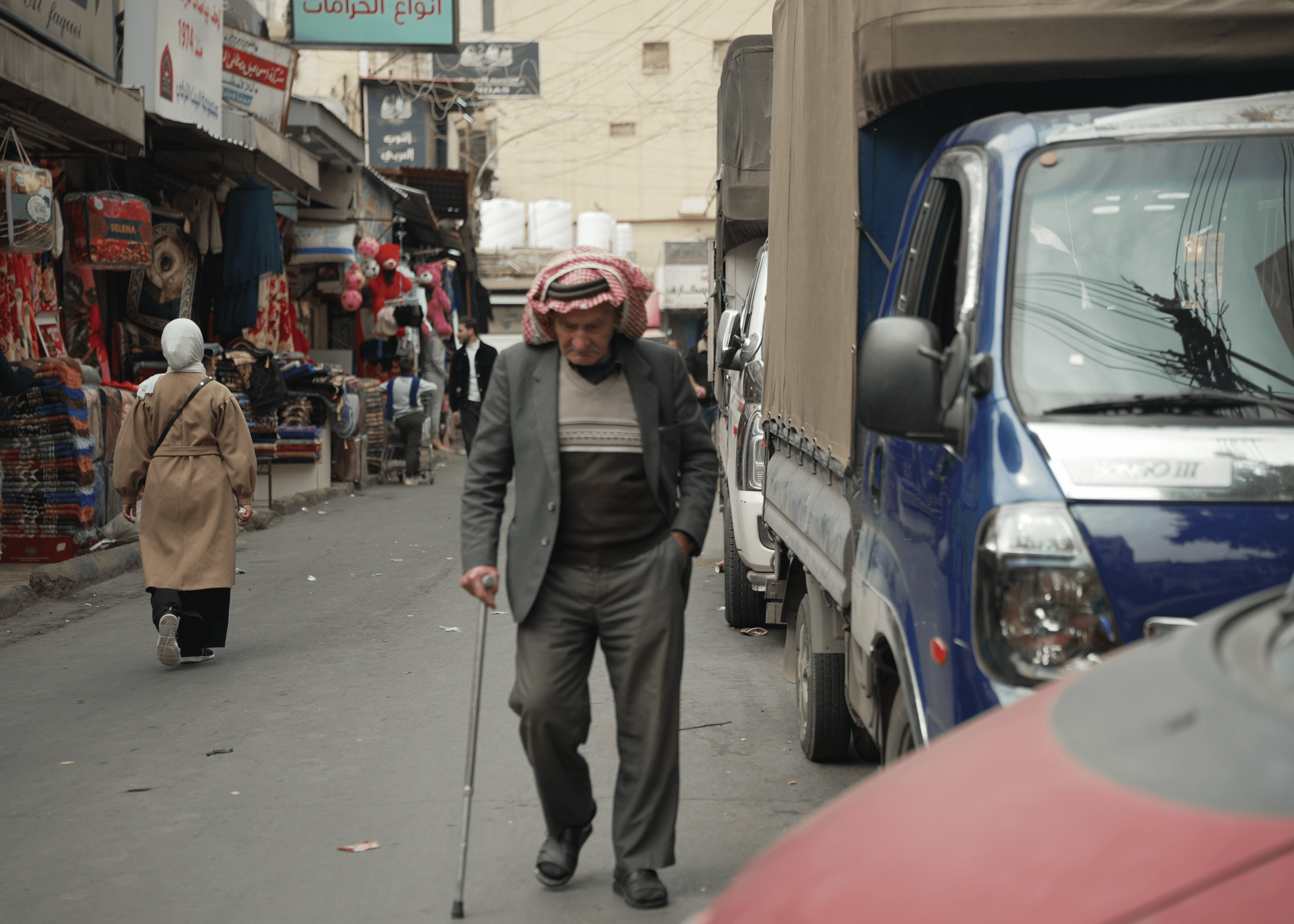 مواطنون: الجامعات الحكومية لم تعد ميسّرة وأسعار الساعات تثقل كاهل الأسر
