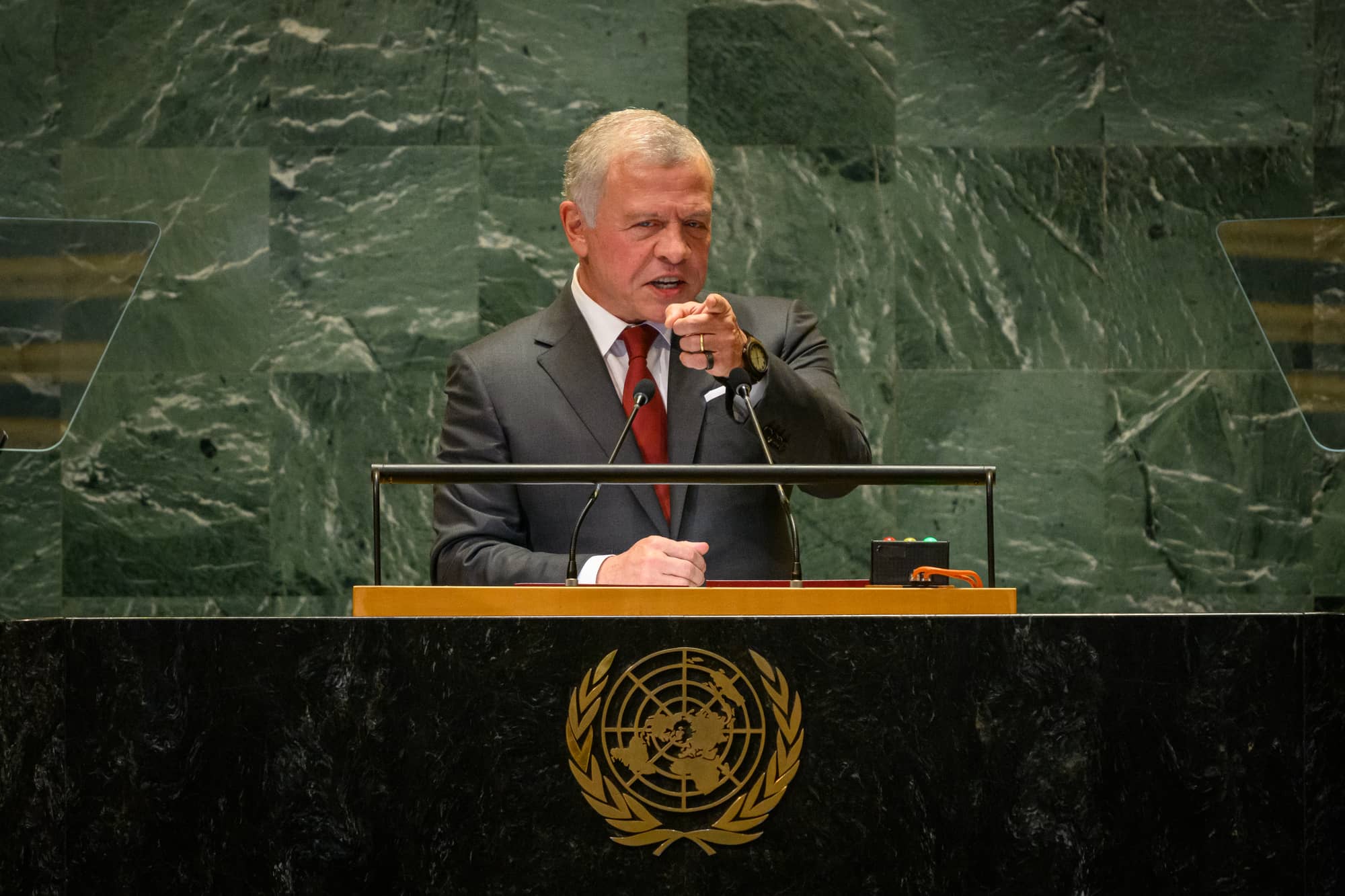 الملك يؤكد لرئيس وزراء إثيوبيا ضرورة وقف الاعتداءات الإيرانية على الدول العربية