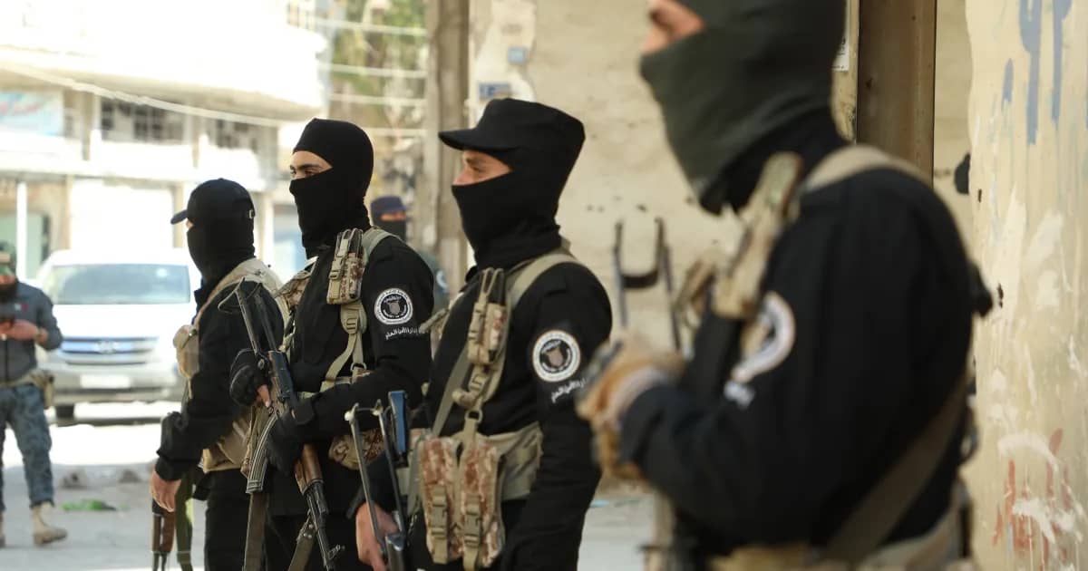 سوريا: العثور على رجل وزوجته مقتولين داخل منزلهما في حمص